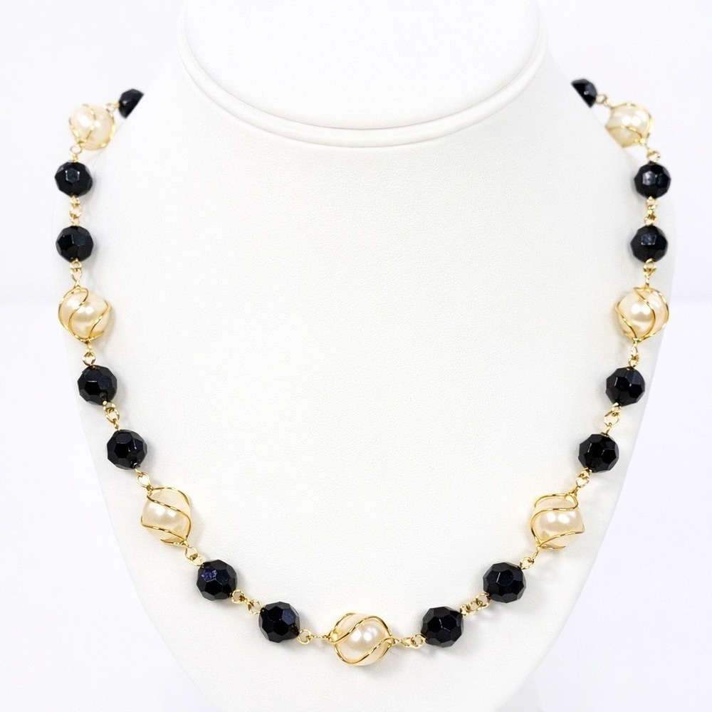 VTG 90s Trifari Gold Tone Necklace Black Faceted Beads Faux Pearl Wire Wrap 22"